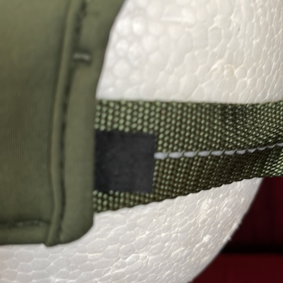 Lululemon hat - Picture 5 of 8